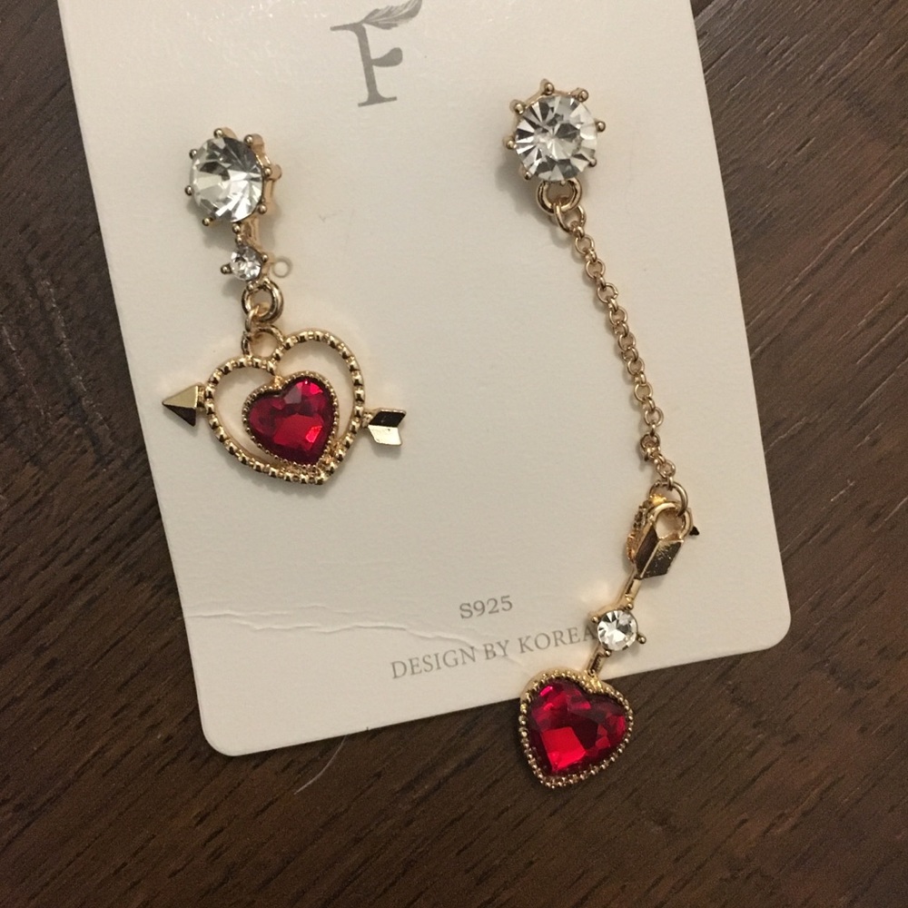 Kpop style red heart and arrow earrings